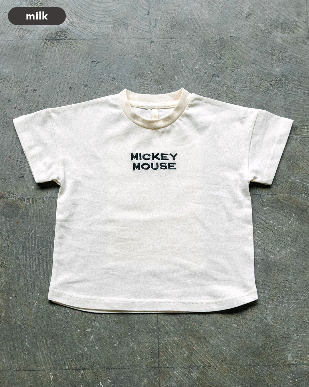 【7/22までTIMESALE10％OFF】[t.] Disney ポスタープリント半袖Tシャツ