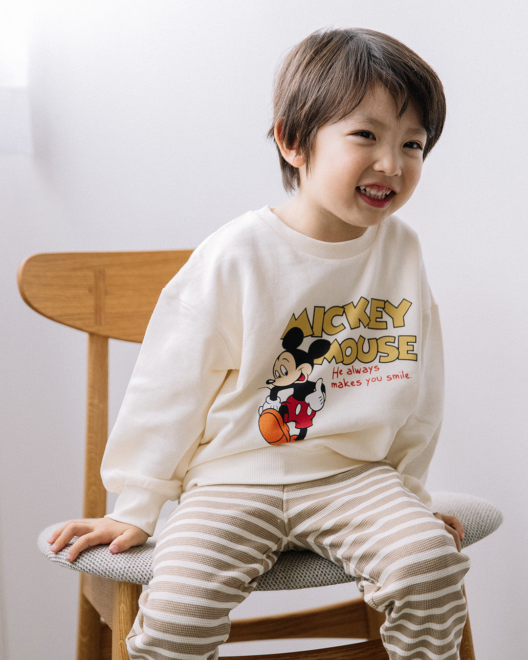 【新作】[t.] Disney サガラ刺繍＆プリント トレーナー