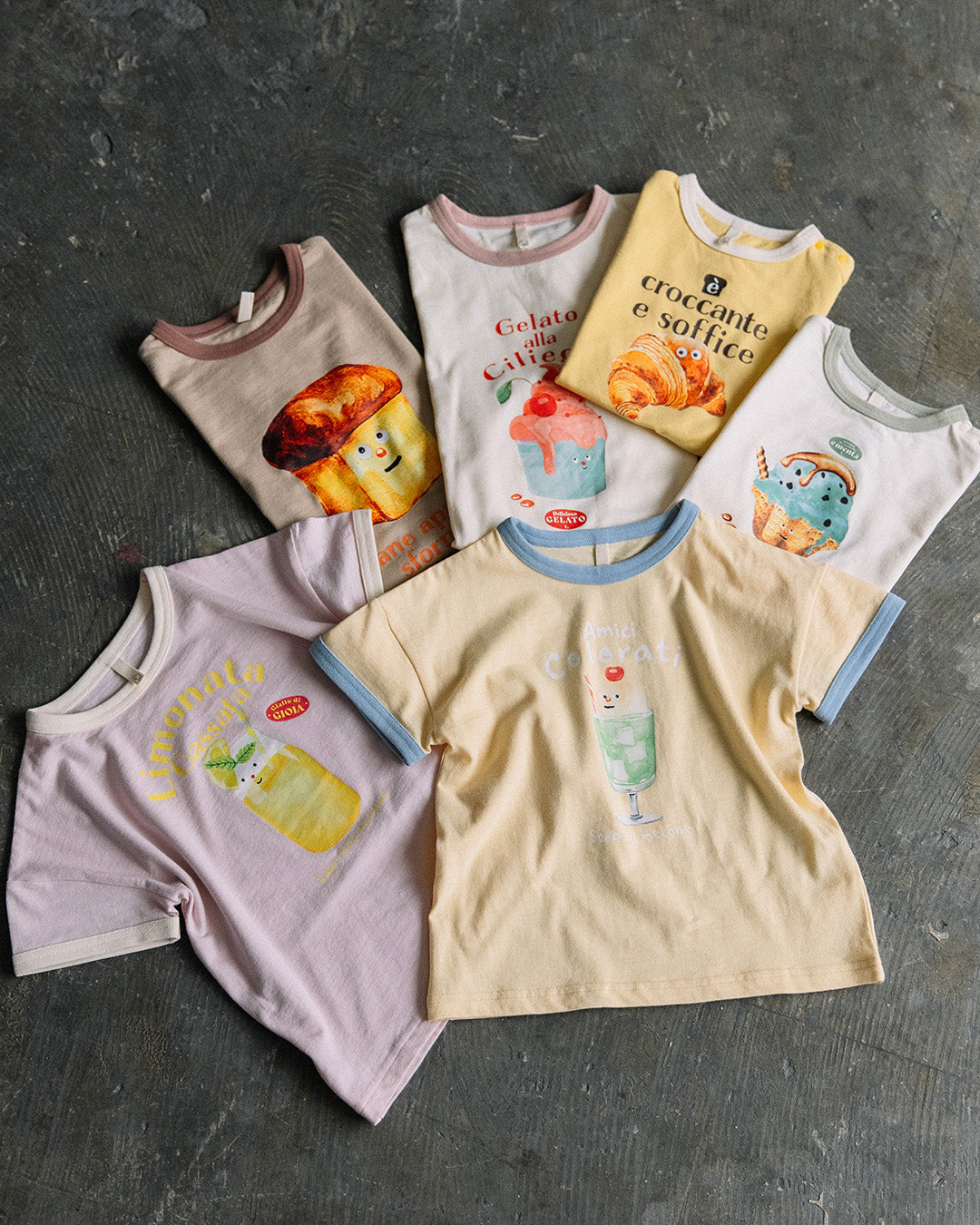 【新色追加・公式オンライン先行】[t.] たべものプリントリンガー半袖Tシャツ