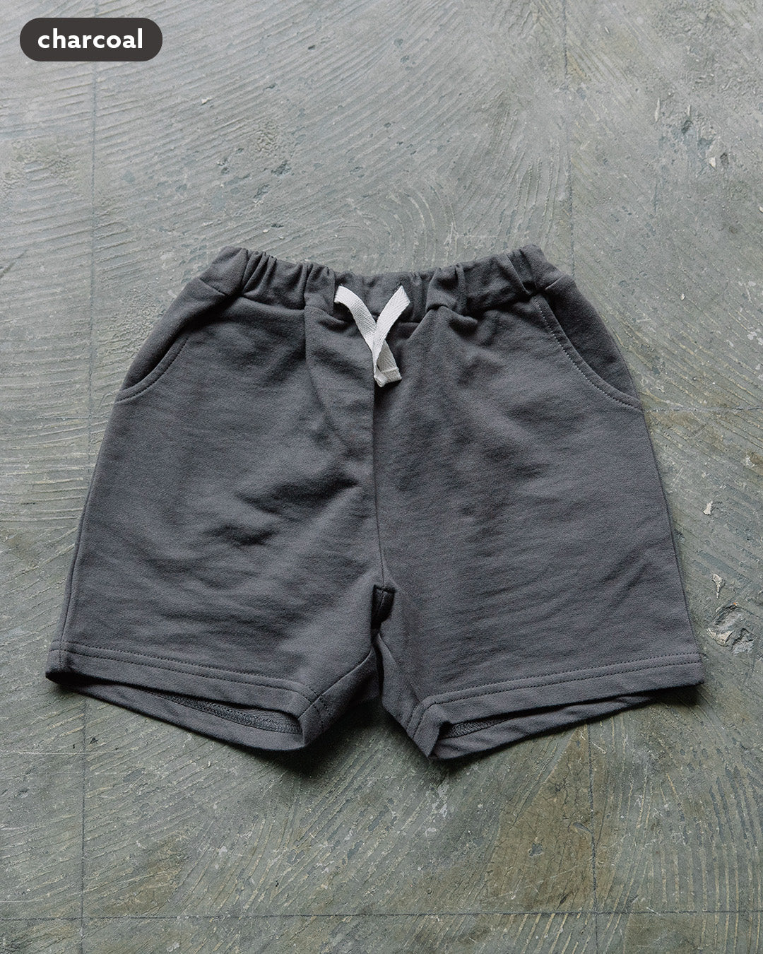【NEW ARRIVAL】[t.] 配色ステッチショートパンツ
