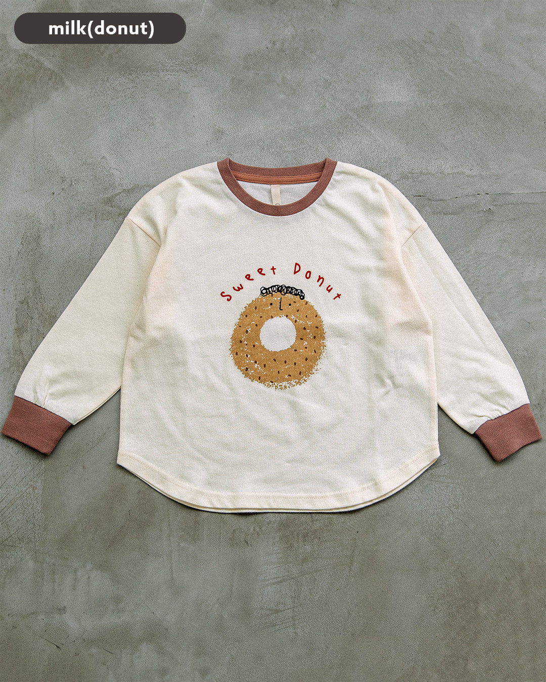 【新色先行販売】[t.] 袖リブ プリント長袖Tシャツ