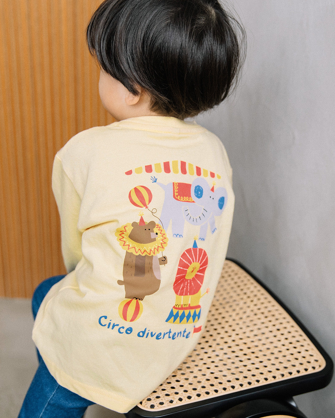 【新作】[t.] ポケット付き前後プリント長袖Tシャツ