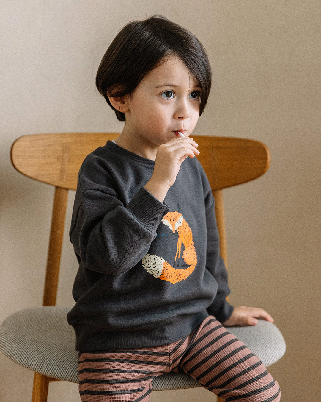 【新作】[t.] シンプル ラクガキ トレーナー