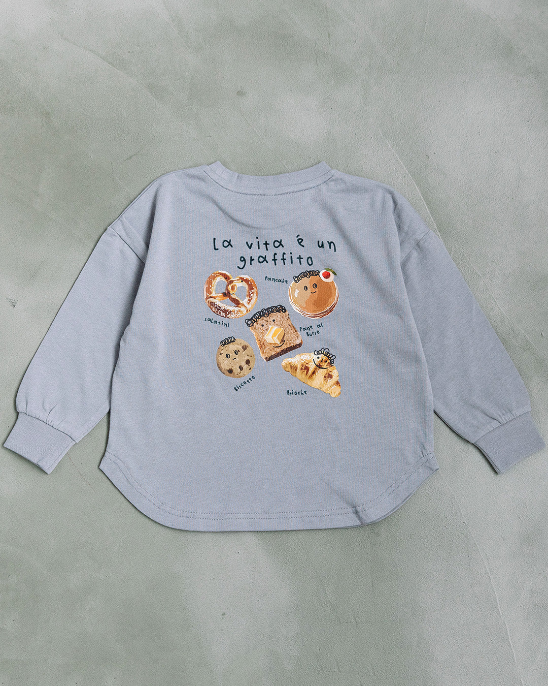 【予約】【新色追加】[t.] たべもの前後プリント長袖 Tシャツ